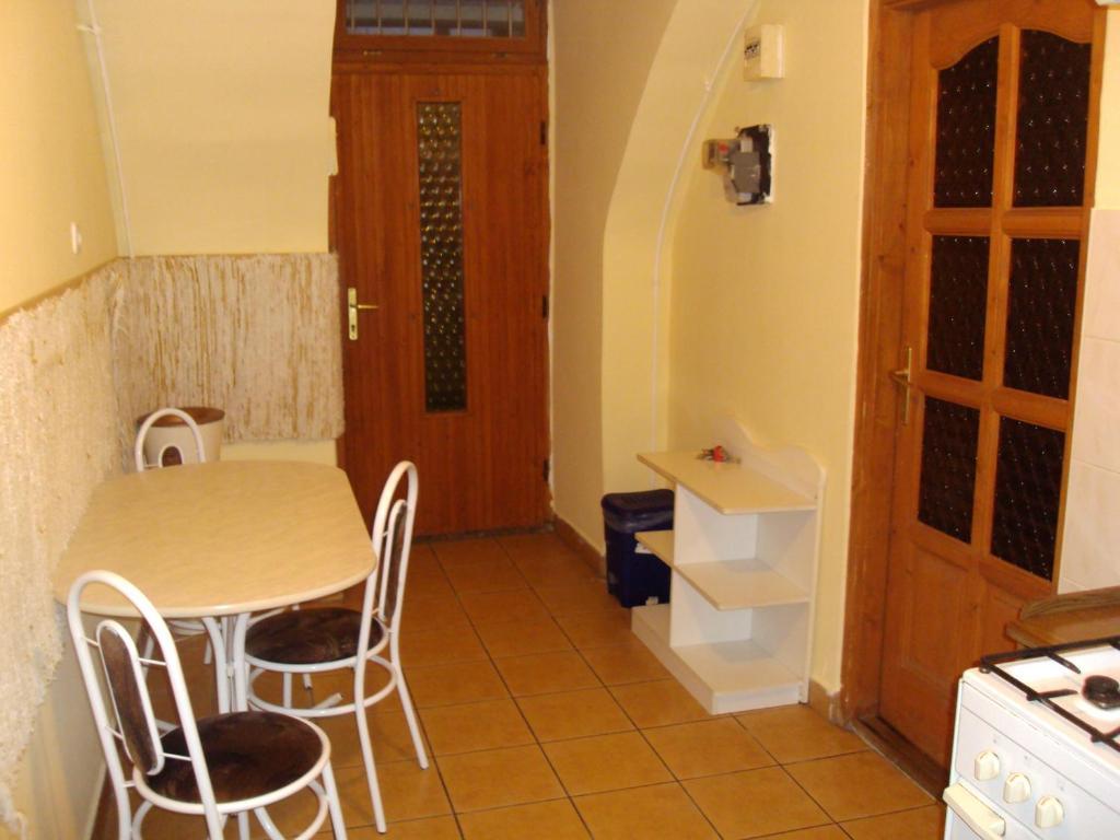 Erik Apartments Budapest Bilik gambar